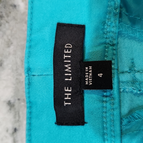 The Limited shorts - Picture 3 of 4